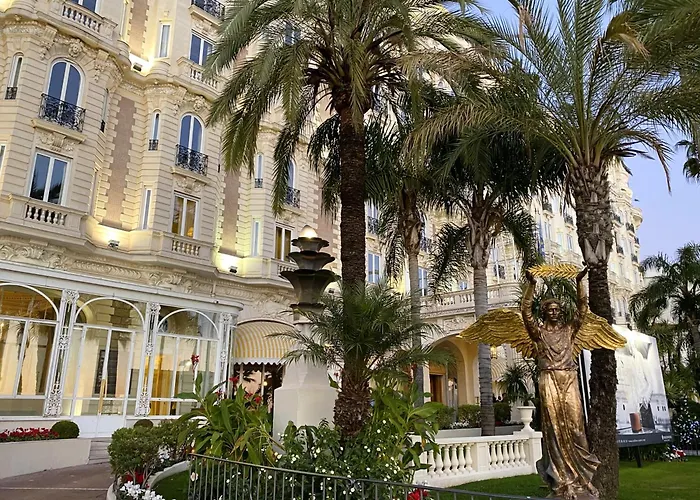 Luxury * Cannes